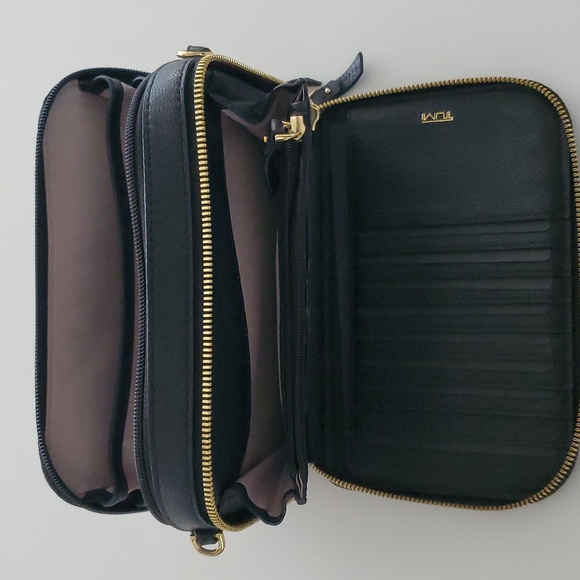 Tumi Voyageur Crossbody Leather Bag and Clutch in Black & Gold - Picture 12 of 15